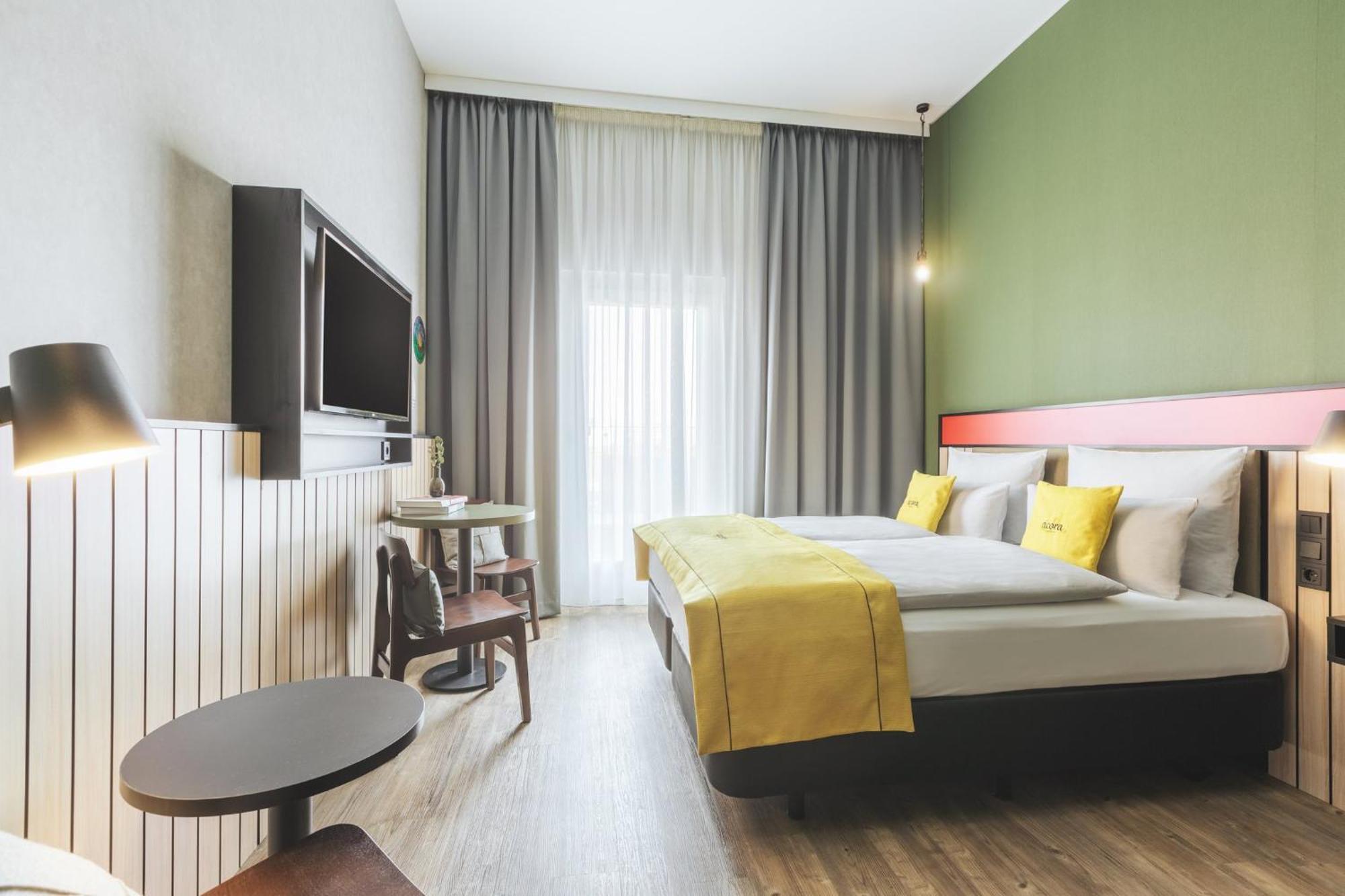 - The Niu, Amity By Ihg Hotel 3*